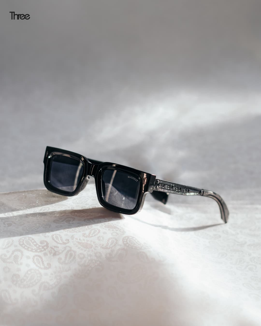 eyeGlass